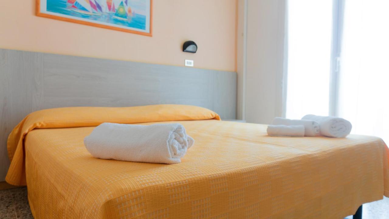 B&B Hotel Villa Nora Беллария-Иджеа-Марина Экстерьер фото